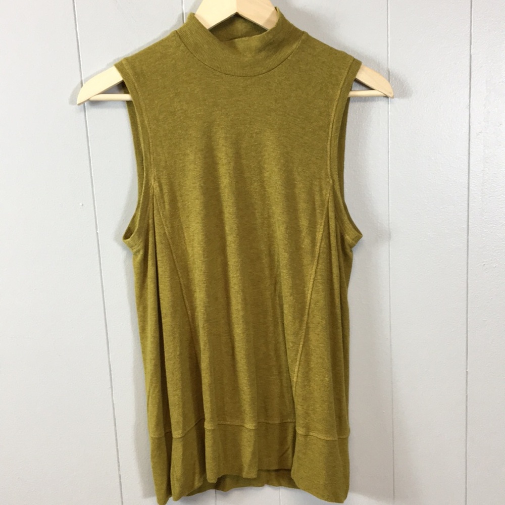 H by bordeaux Sleeveless Mock Neck Tunic in Olive Green